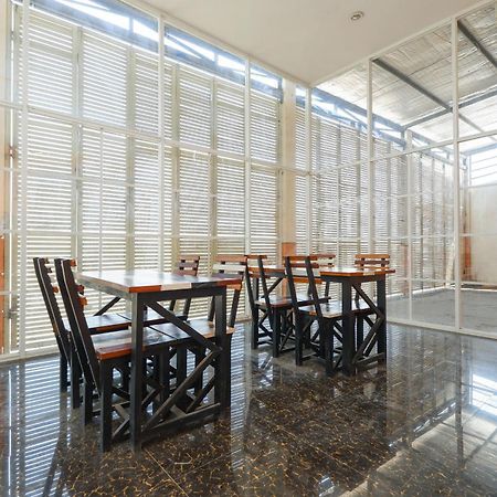 Unta Residence Semarang Eksteriør bilde