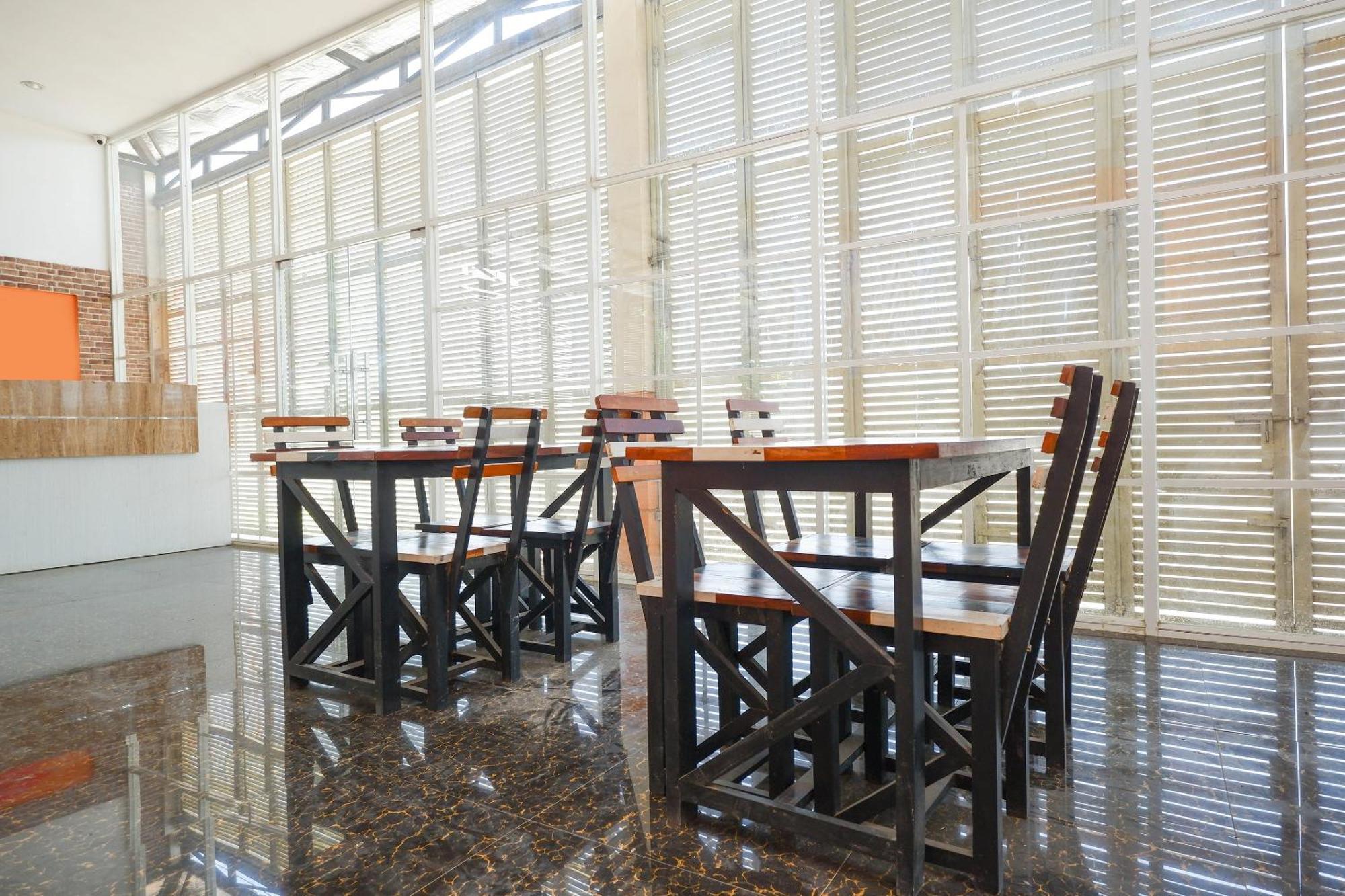 Unta Residence Semarang Eksteriør bilde
